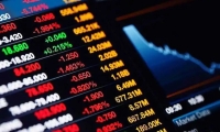 热门中概股多数下跌 蔚来跌超5%。